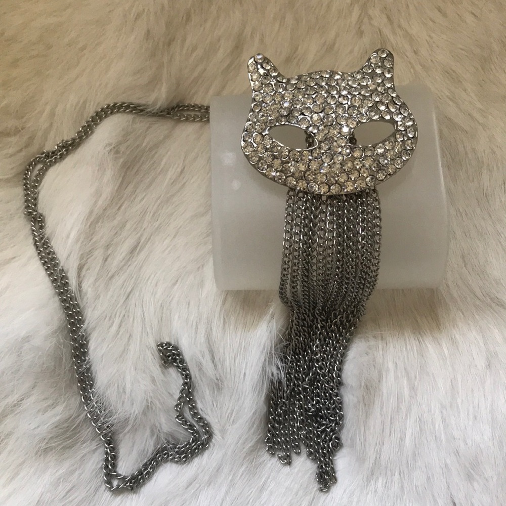 3/$25💎Cat silver necklace